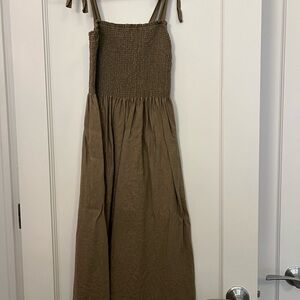 Wilfred ‘Golden Hour’ Olive Smocked Maxi Dress